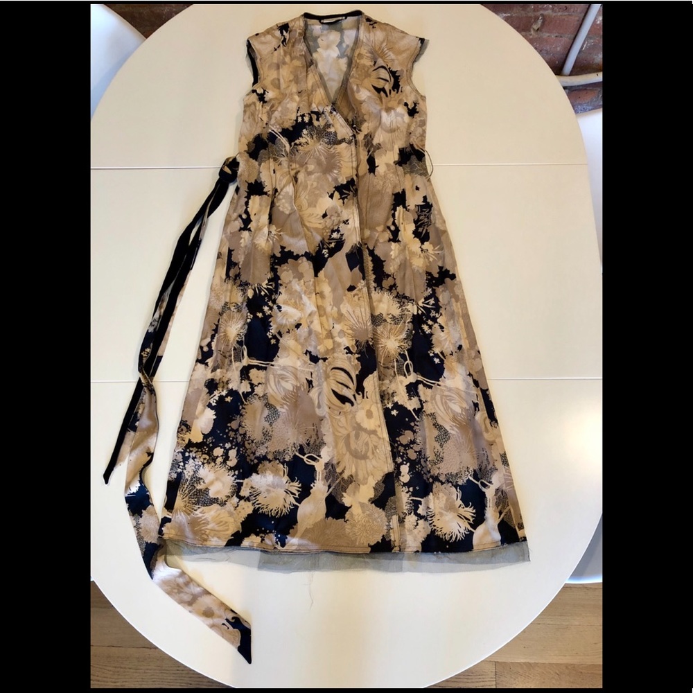 Sleeveless oversized shirt/dress with waist tie